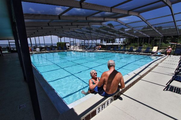 Heated, Screened Pool & Hot Tub