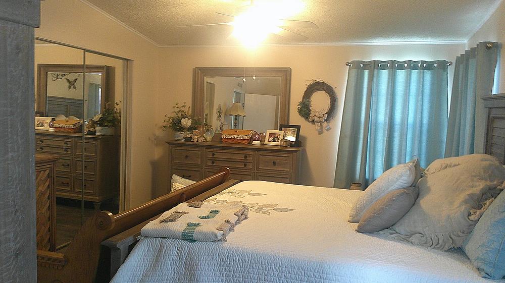 Lake Griffin Harbor Village