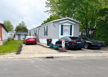 Thumbnail of mobile home