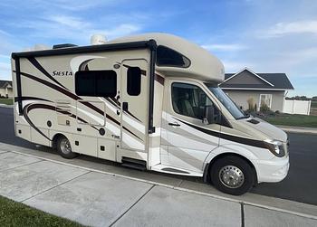 Thumbnail of RV