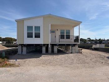 Thumbnail of mobile home