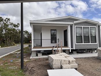 Thumbnail of mobile home