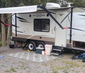 Thumbnail of RV