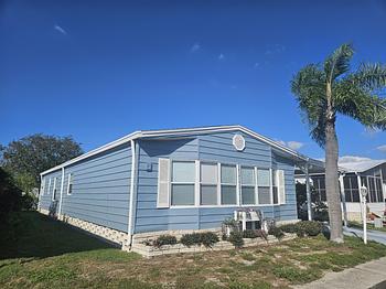 Thumbnail of mobile home