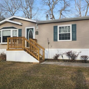 Thumbnail of mobile home