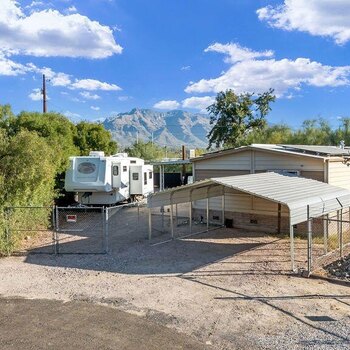 Thumbnail of mobile home