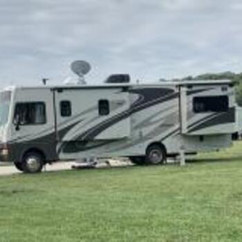 Thumbnail of RV
