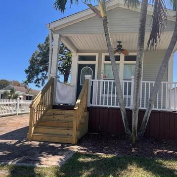 Thumbnail of mobile home