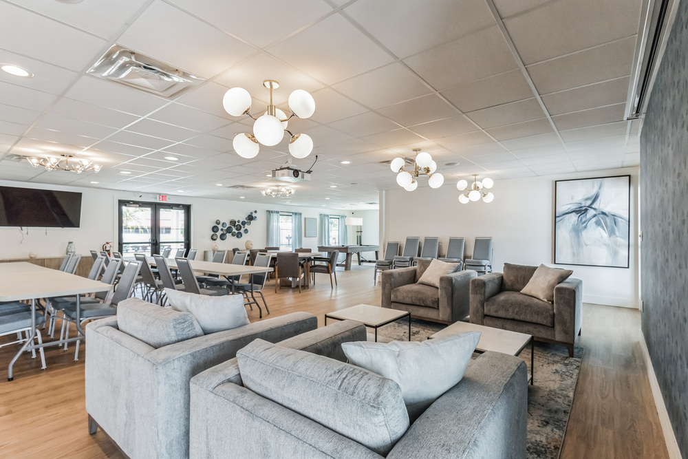 1701 NW 5th St Deerfield Beach FL 33442 USA Dining room IMG 5617