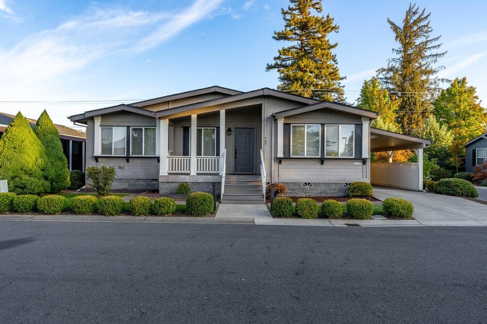 Photo of Mobile Home