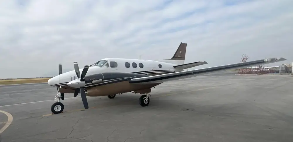 7577/beechcraft-king-air-c90gti-2008-flightmarket-id-7577-07050.webp