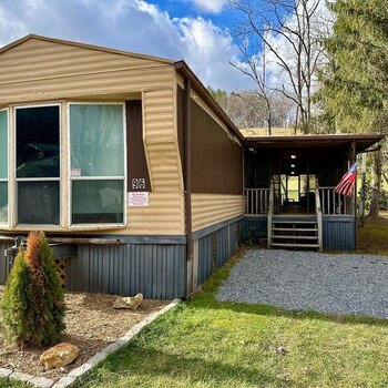 Thumbnail of mobile home