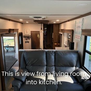 Thumbnail of RV