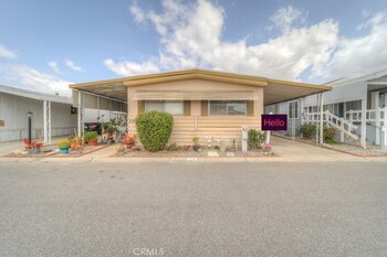 Thumbnail of mobile home