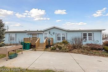 Thumbnail of mobile home