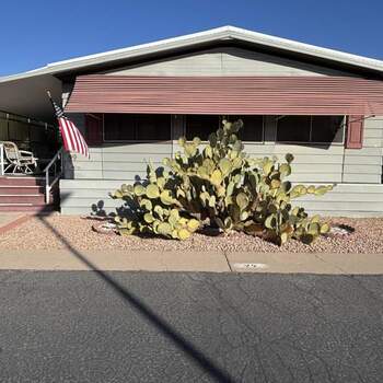 Thumbnail of mobile home