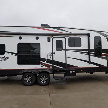 Thumbnail of RV