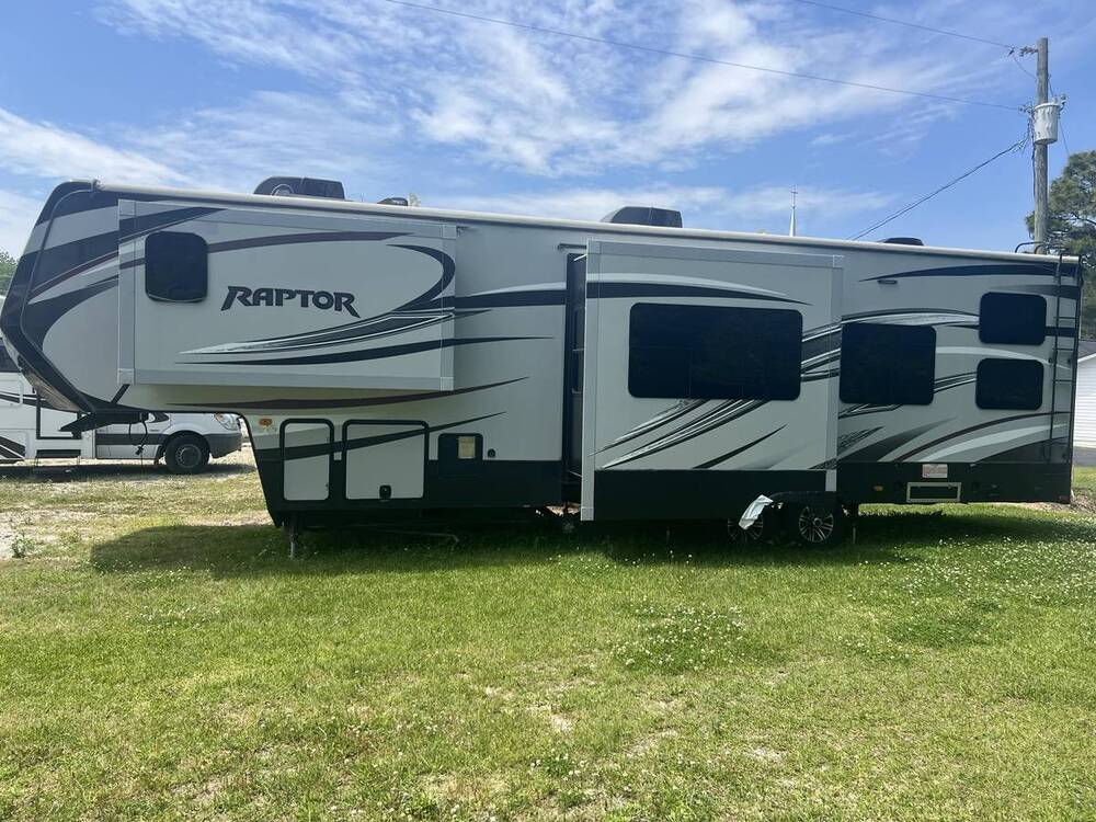 Photo of Rv