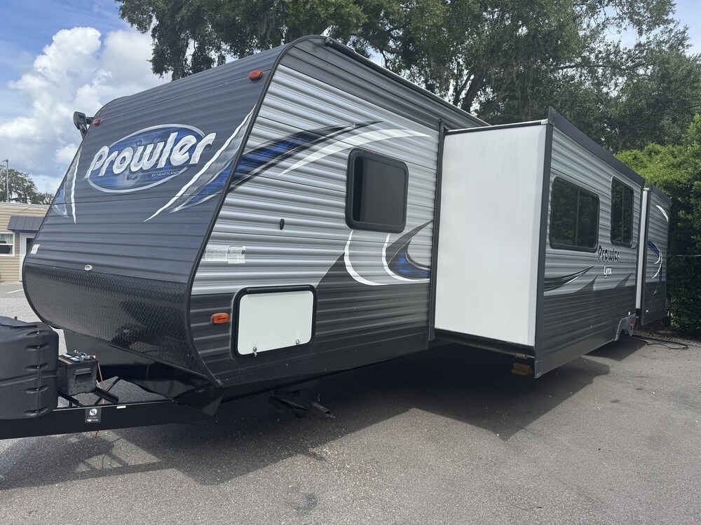 Photo of Rv