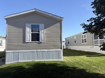 Thumbnail of mobile home