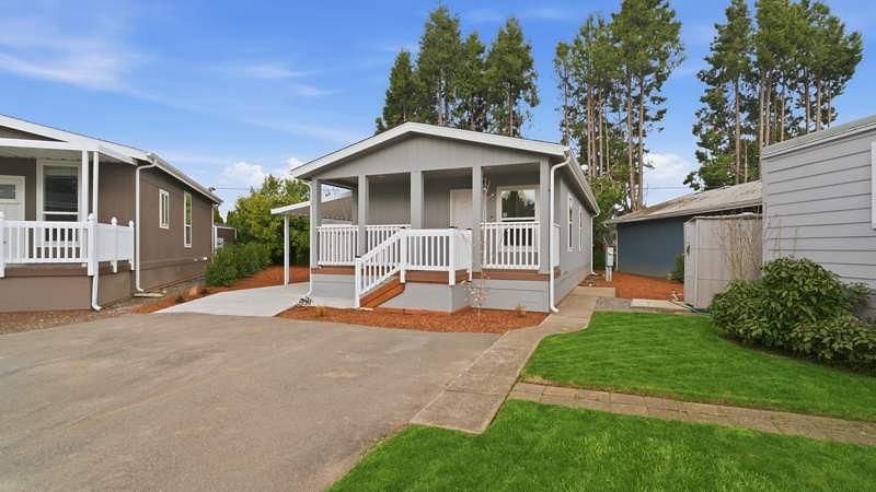 Photo of Mobile Home