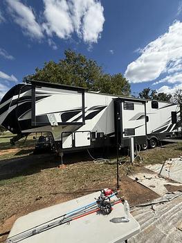 Thumbnail of RV