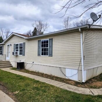 Thumbnail of mobile home