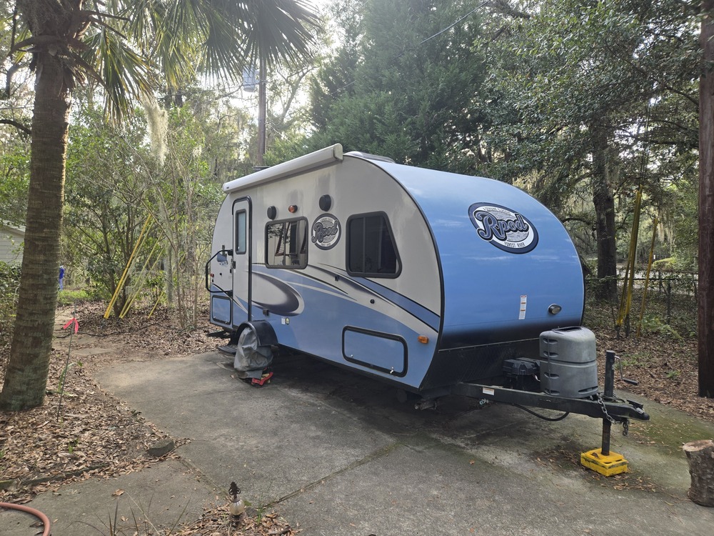 Photo of Rv
