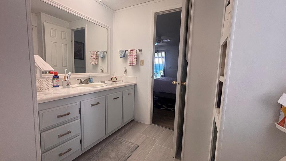 Camelot Lakes Village