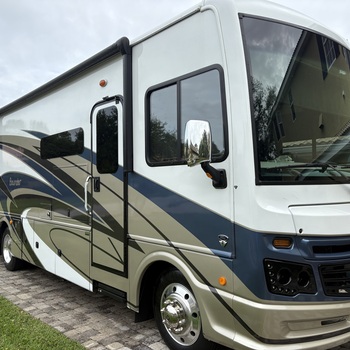 Thumbnail of RV