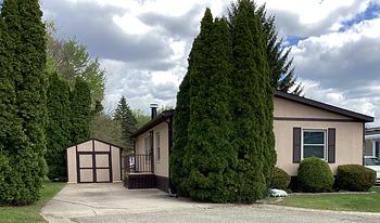 Thumbnail of mobile home