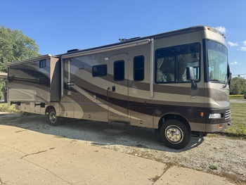 Thumbnail of RV
