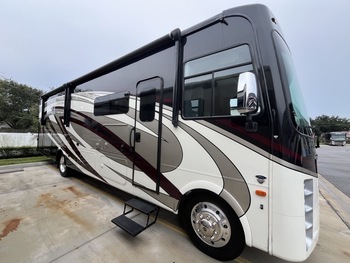 Thumbnail of RV
