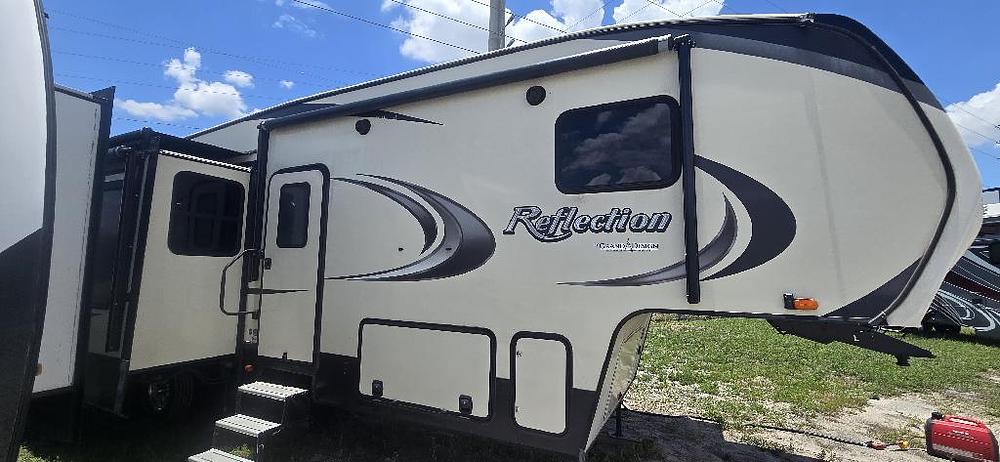 Photo of Rv