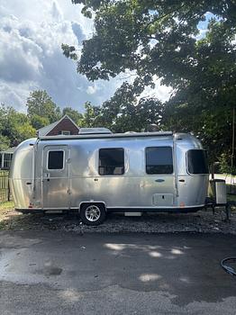 Thumbnail of RV
