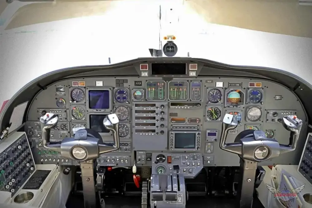 7575/cessna-citation-jet-525-1995-flightmarket-id-7575-06018.webp