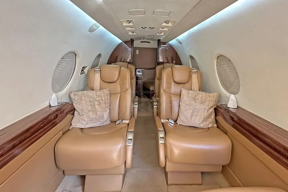 7722/beechcraft-beechjet-400a-1991-flightmarket-id-7722-19397.webp
