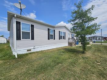Thumbnail of mobile home