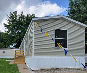 Thumbnail of mobile home