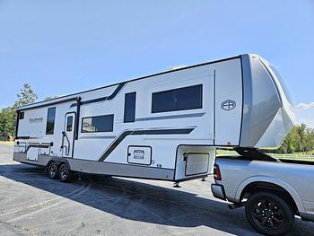 Thumbnail of RV