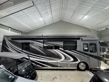 Thumbnail of RV