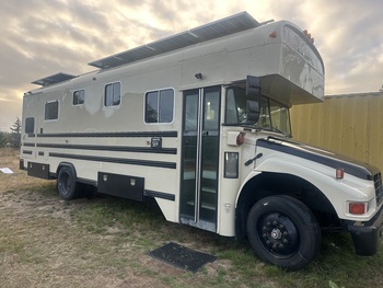 Thumbnail of RV