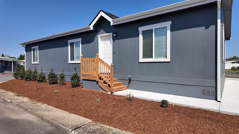 Photo of Mobile Home