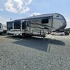 RV for Sale: 2016 CARDINAL 3250RL