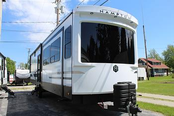 Thumbnail of RV