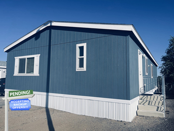 Thumbnail of mobile home