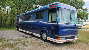 Thumbnail of RV