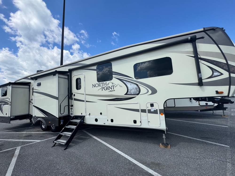 Photo of Rv