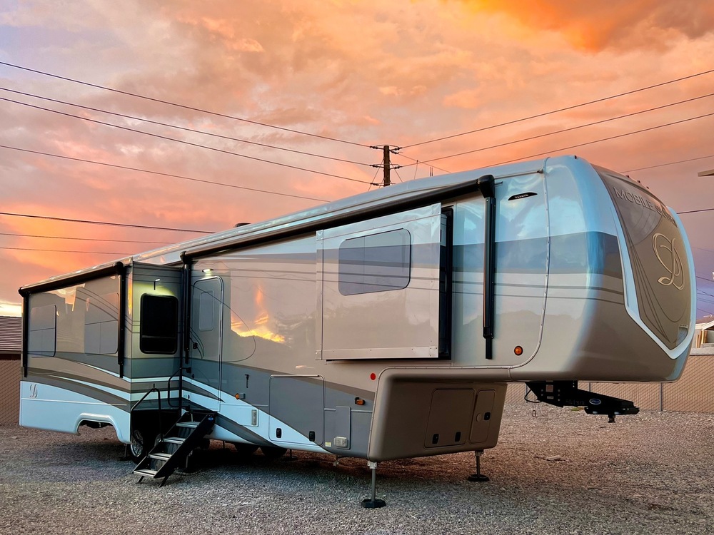 Photo of Rv