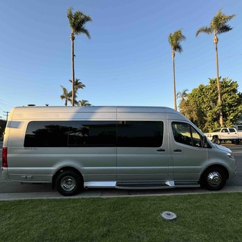 Thumbnail of RV